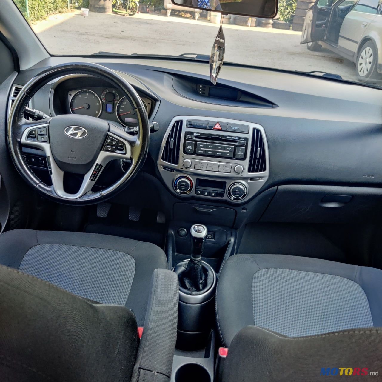 2013' Hyundai i20 photo #4
