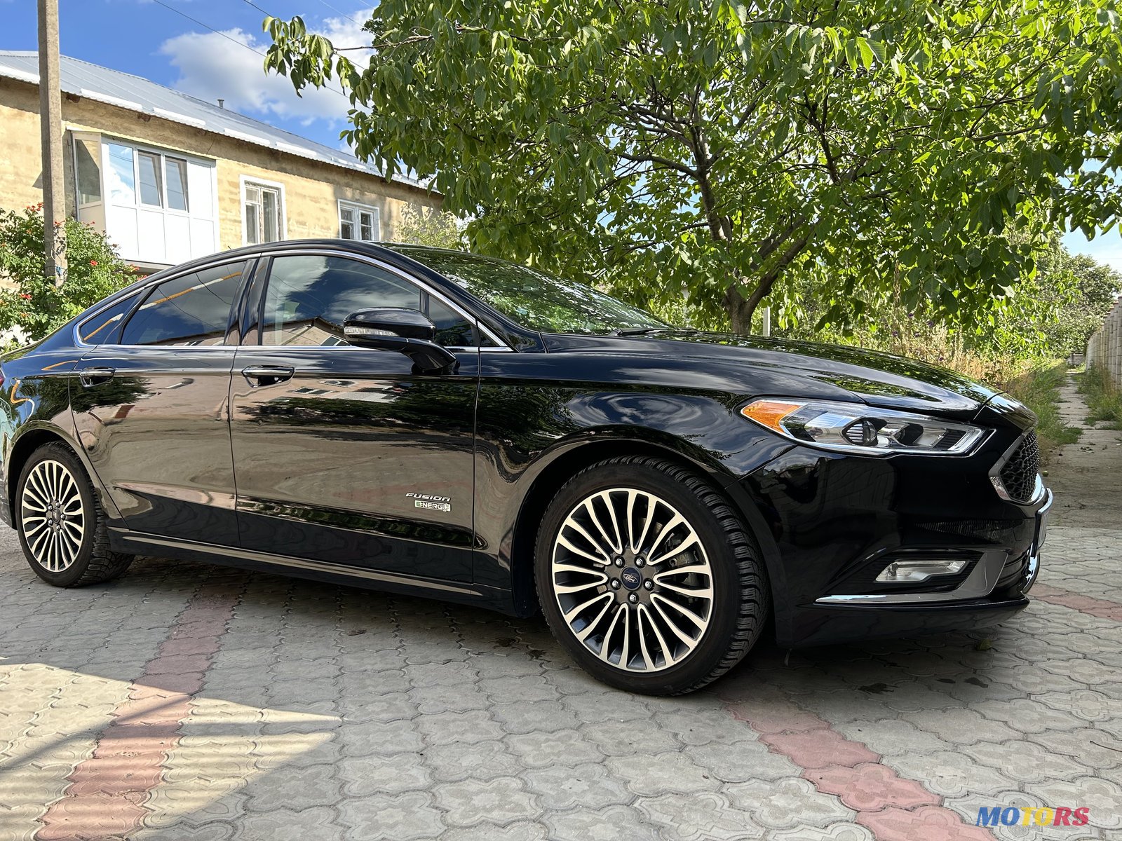 2016' Ford Fusion Plagin gibrid photo #2