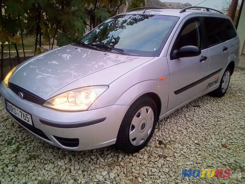 2002' Ford Focus photo #1