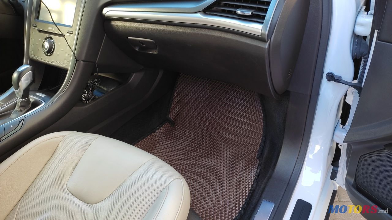 2014' Ford Fusion photo #6