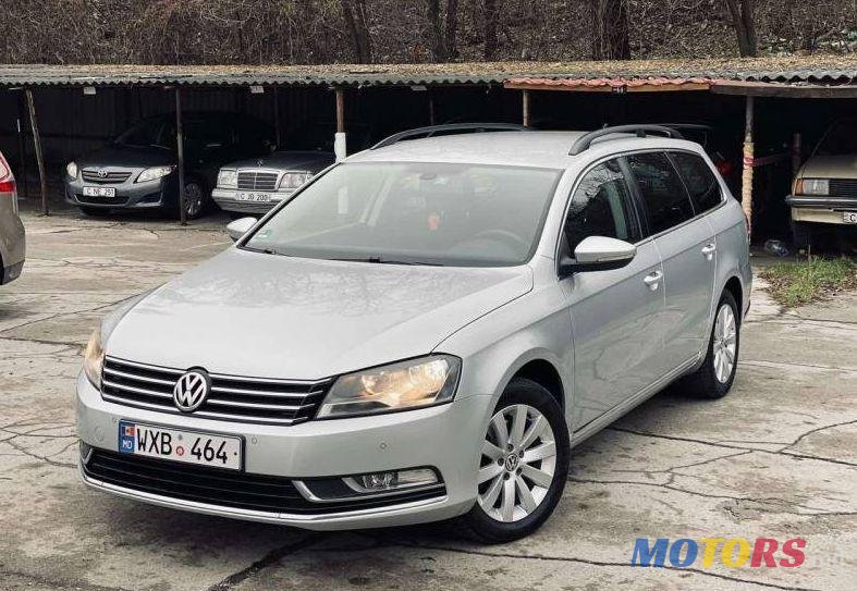 2012' Volkswagen Passat photo #3