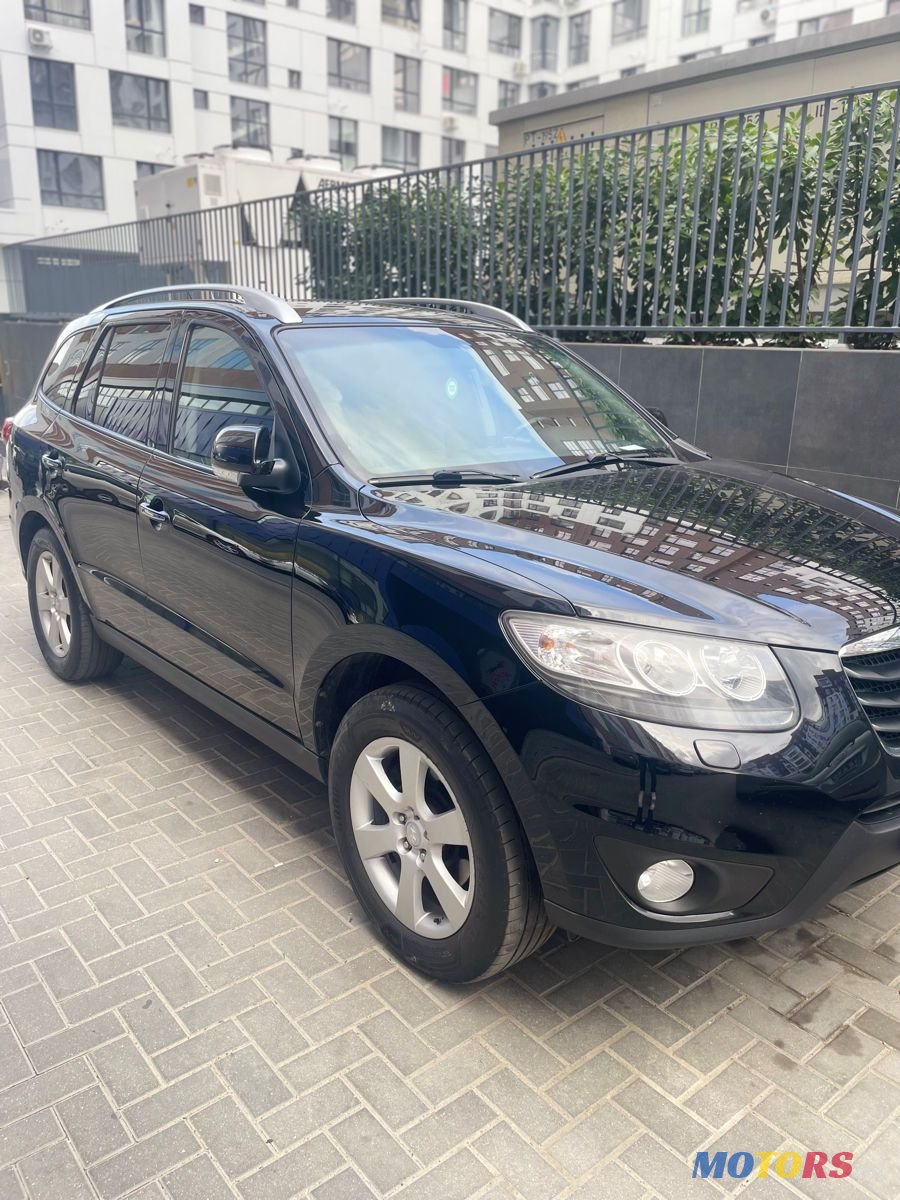 2010' Hyundai Santa Fe photo #6