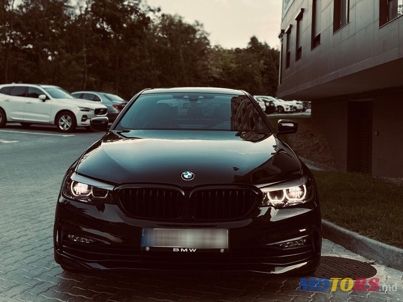 2017' BMW 5 Series photo #1