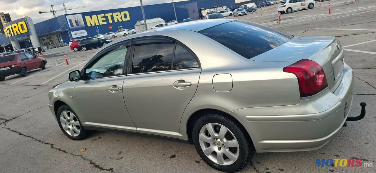 2005' Toyota Avensis photo #3