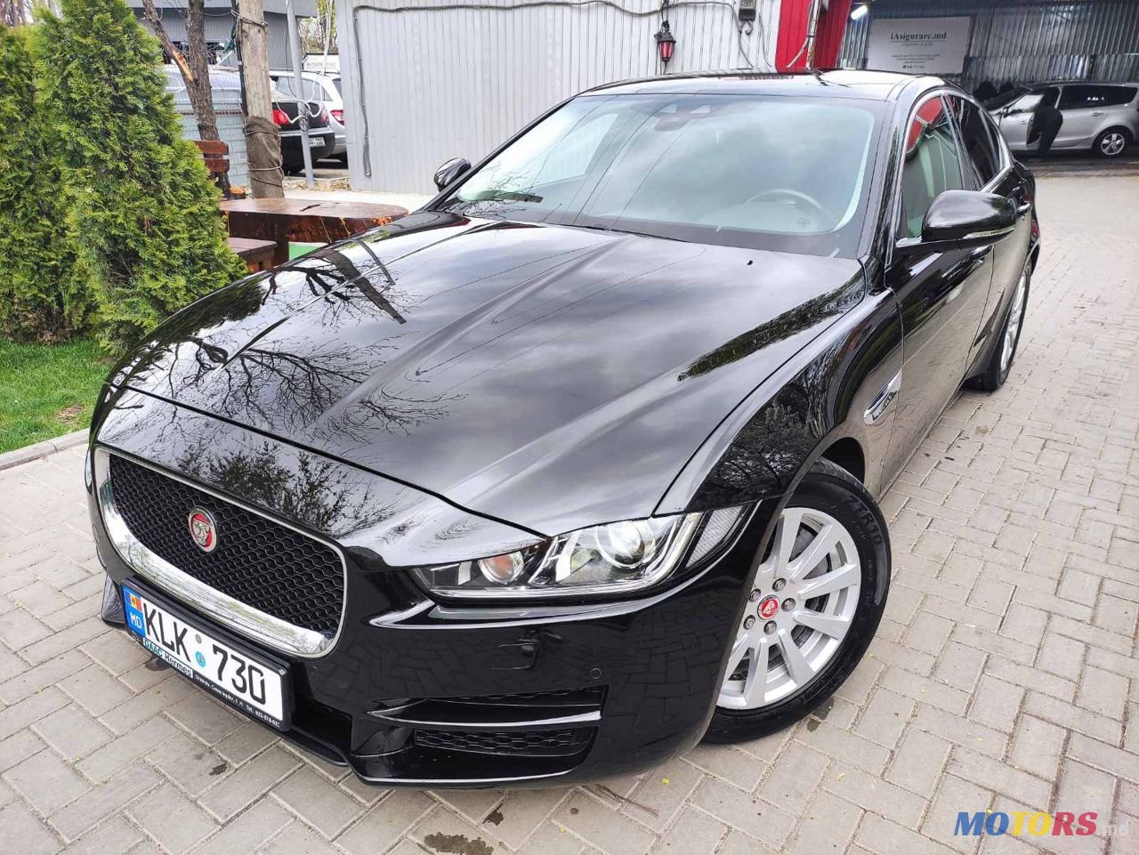 2015' Jaguar Xe photo #4