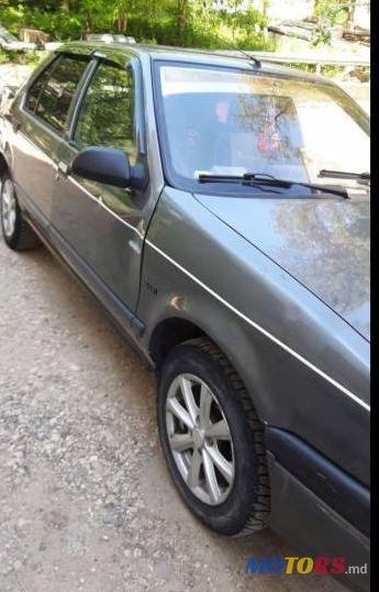 1992' Renault 19 photo #3