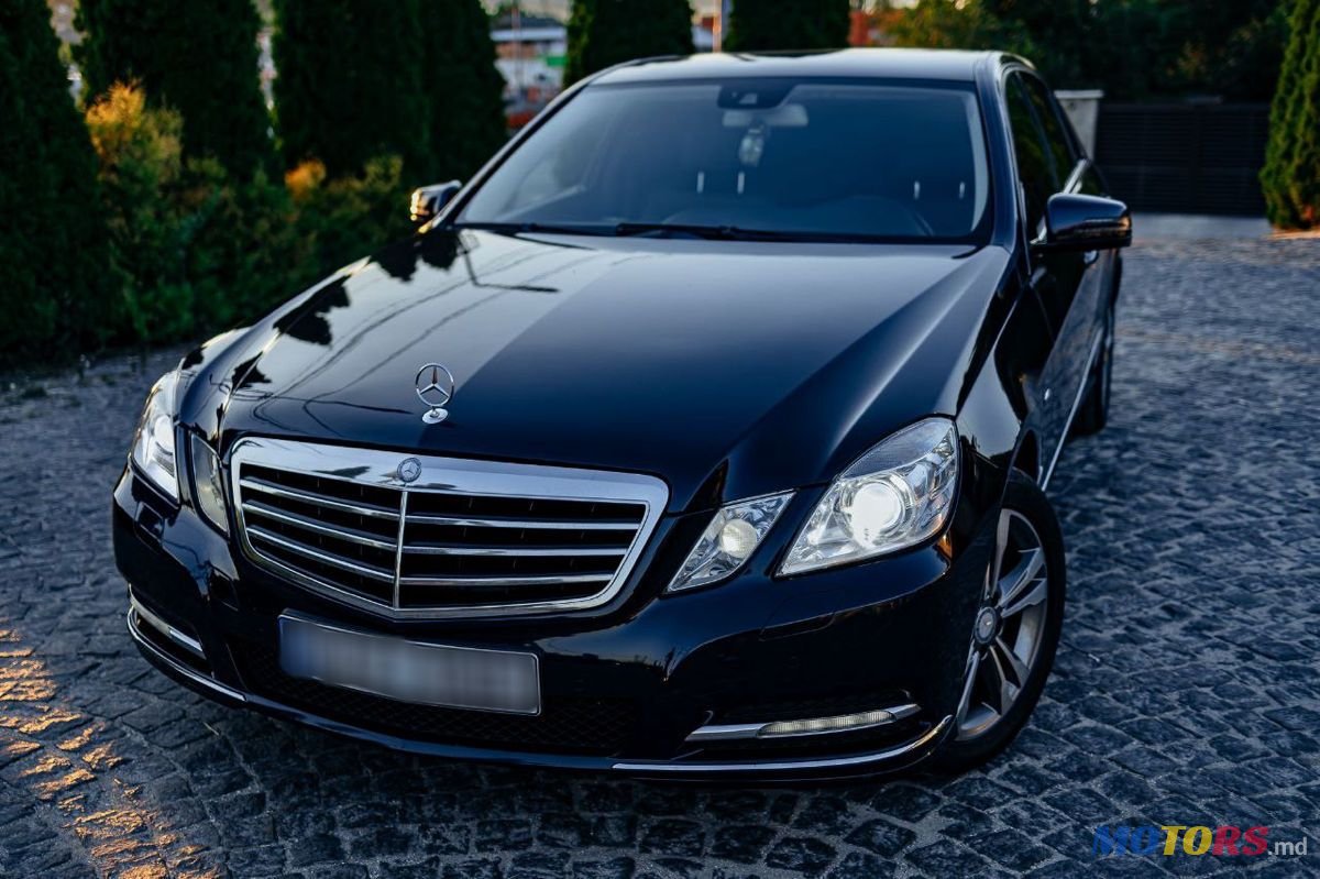 2012' Mercedes-Benz E-Class photo #1