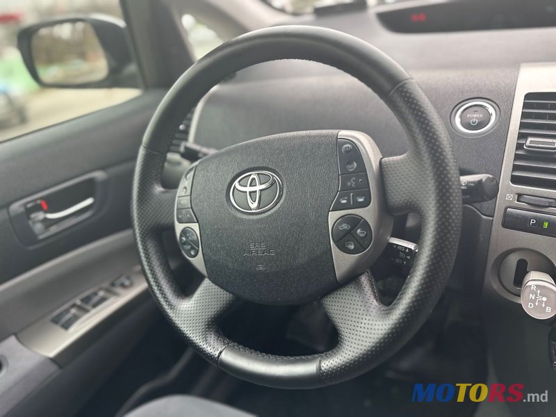 2008' Toyota Prius photo #6