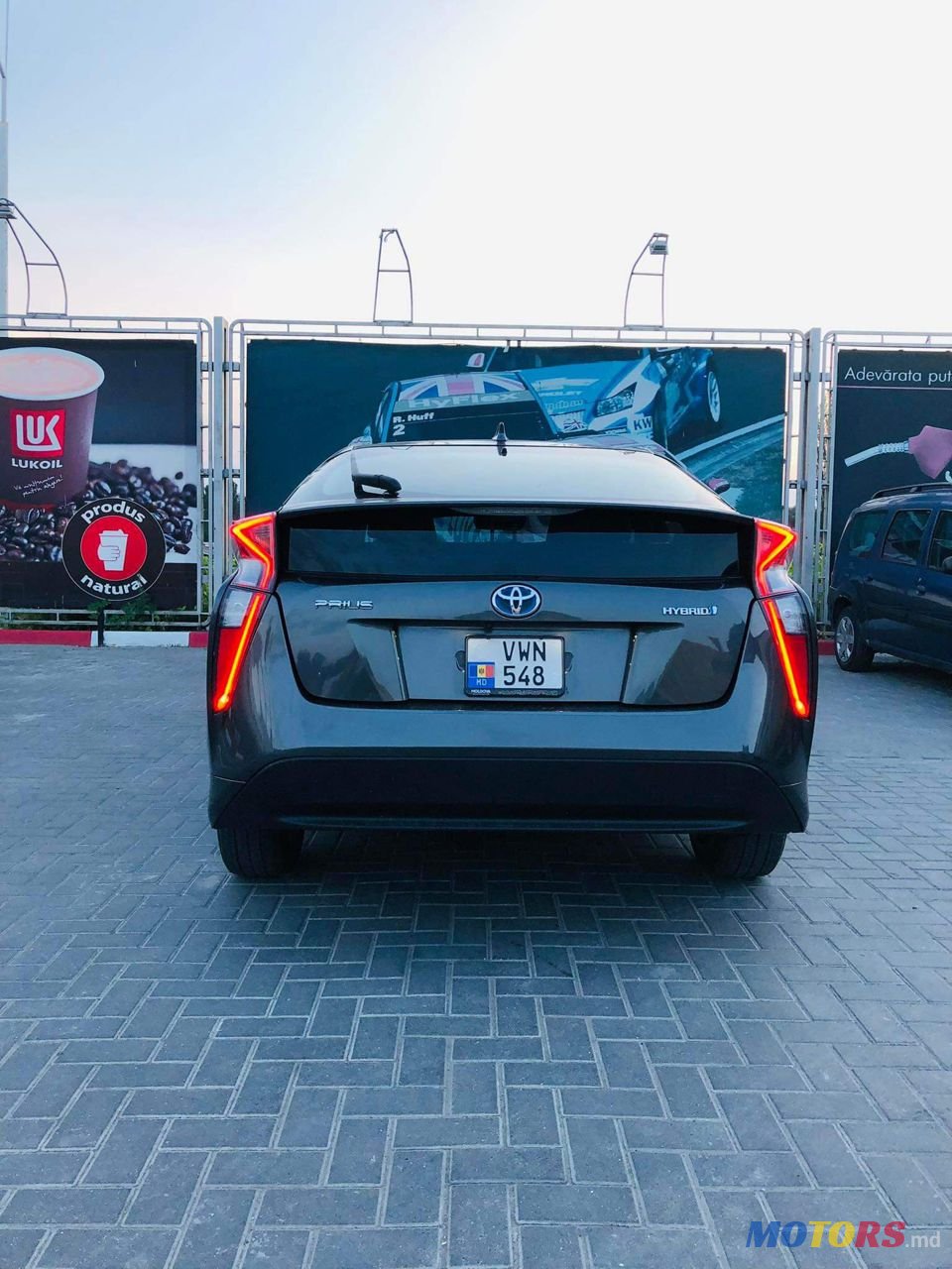 2016' Toyota Prius photo #1