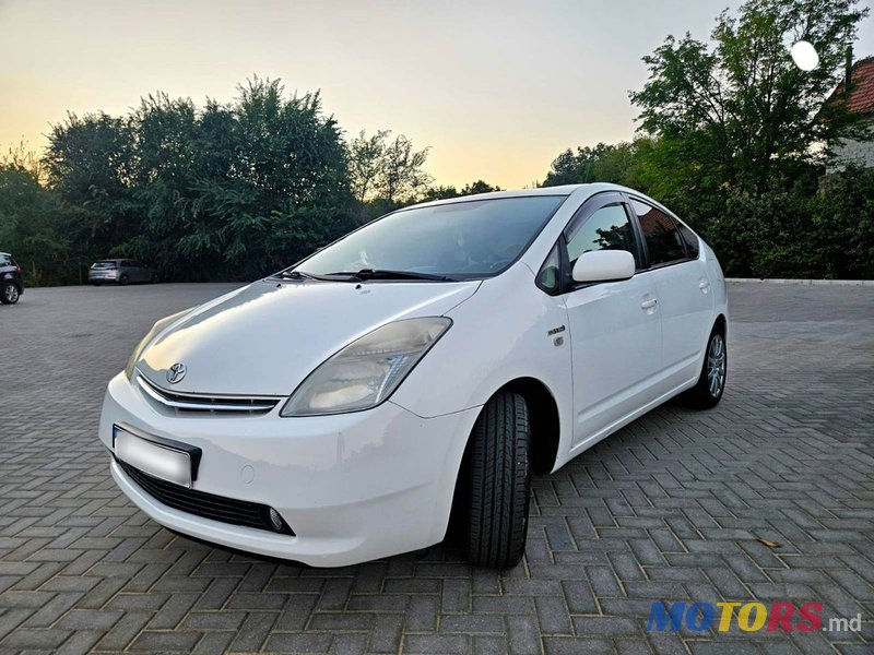 2008' Toyota Prius photo #1