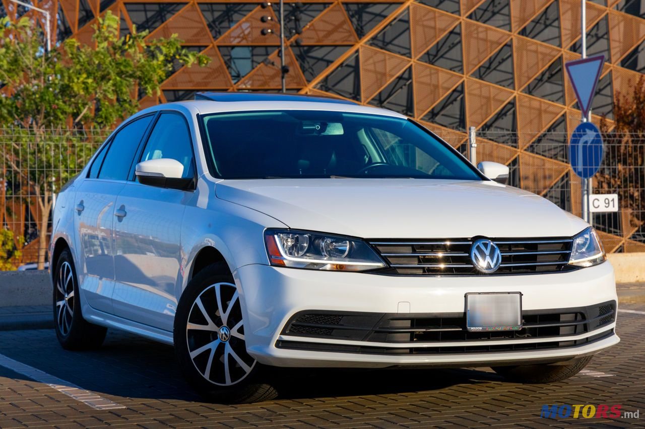 2016' Volkswagen Jetta photo #5