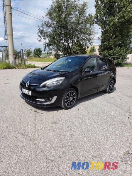 2013' Renault Grand Scenic photo #1