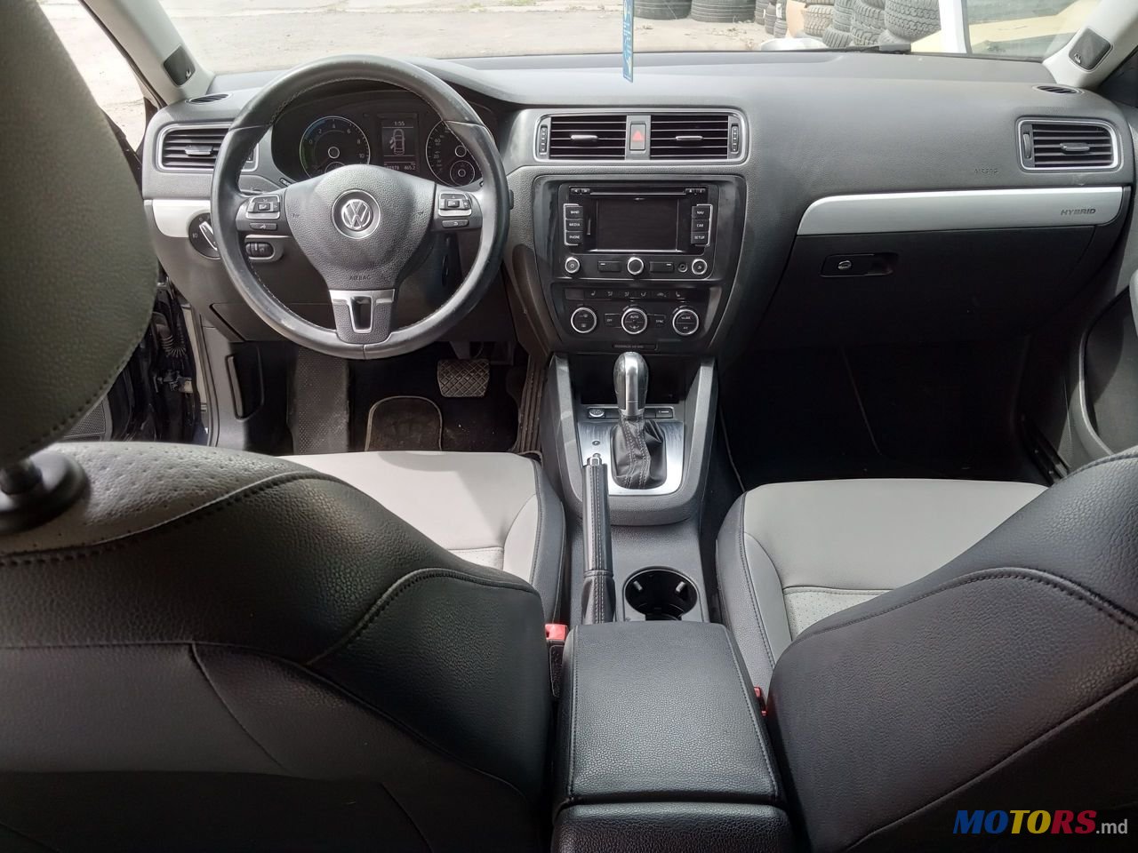 2012' Volkswagen Jetta photo #6