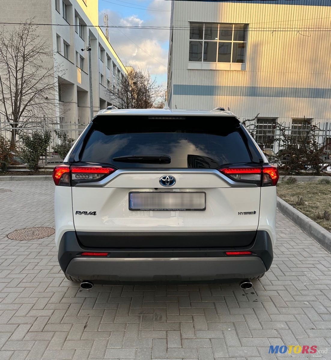 2021' Toyota RAV4 photo #6