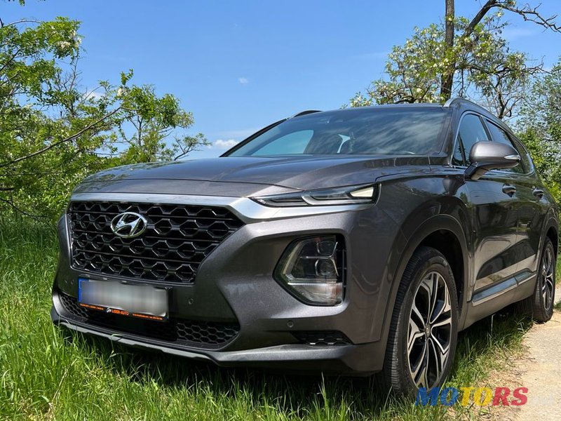 2018' Hyundai Santa Fe photo #1