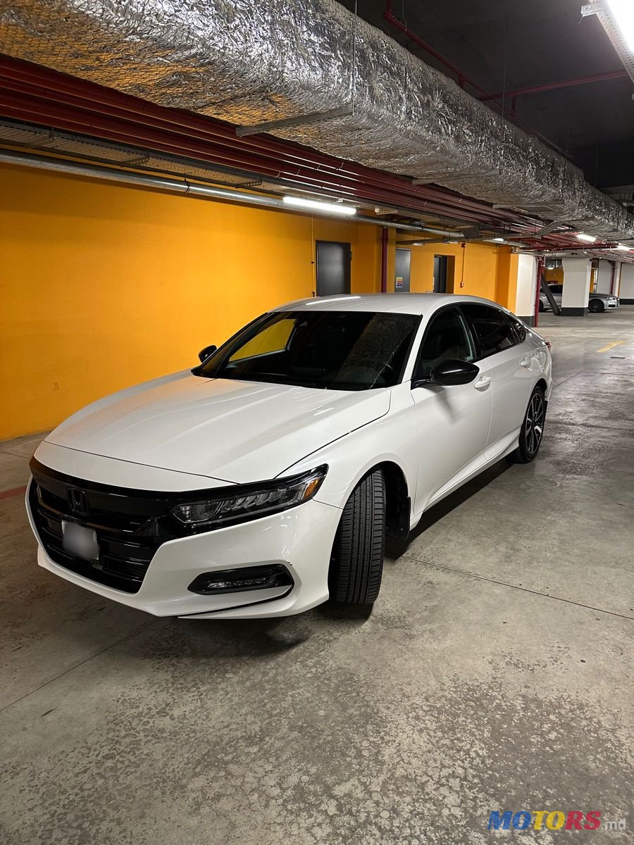 2018' Honda Accord photo #2