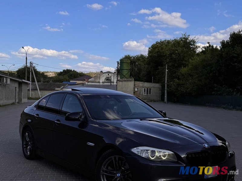 2012' BMW 5 Series photo #3