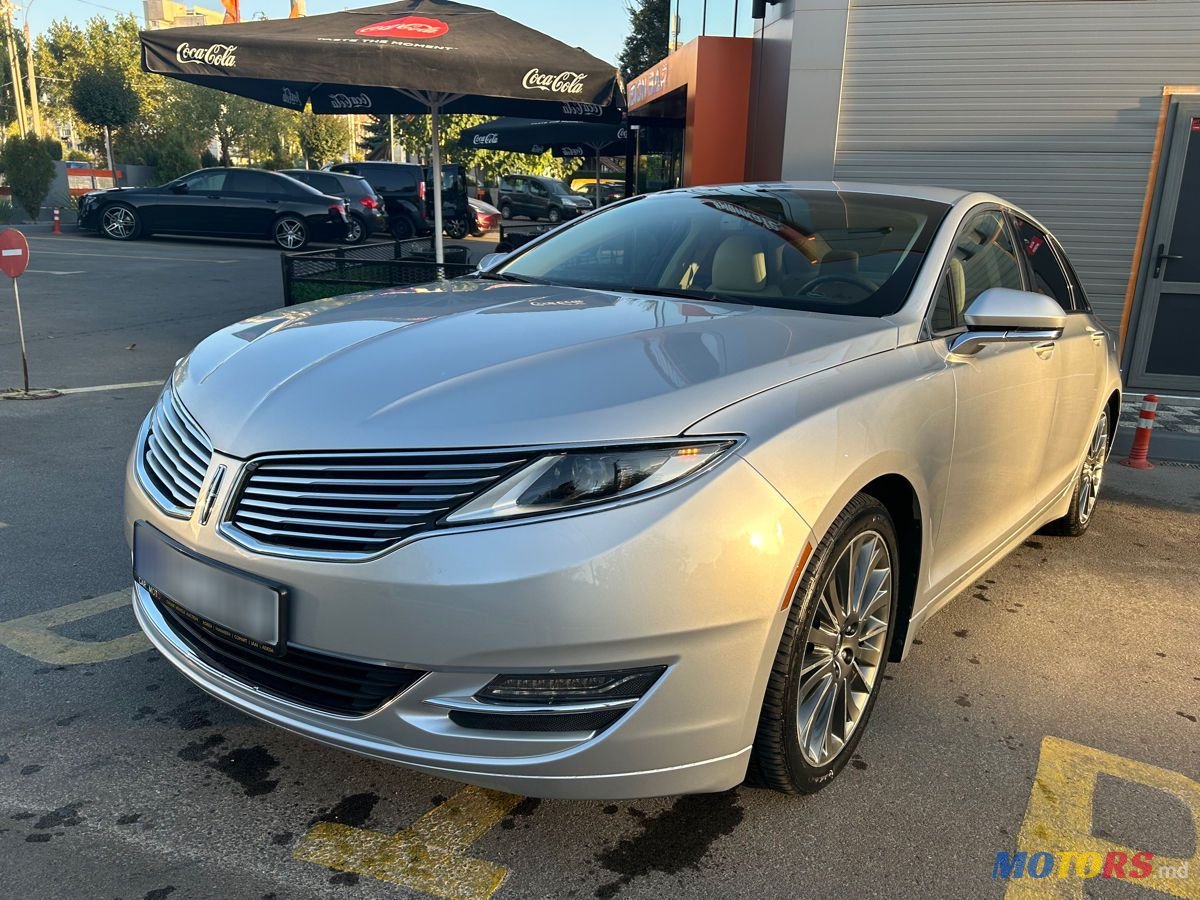 2013' Lincoln MKZ photo #1