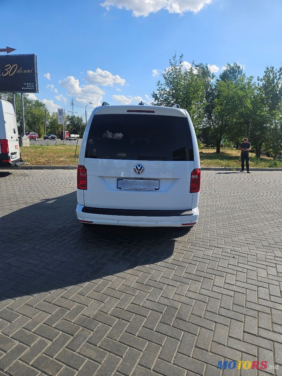 2016' Volkswagen Caddy photo #4