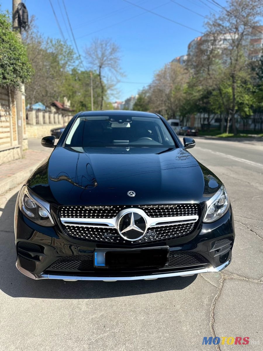 2017' Mercedes-Benz Glc Coupe photo #1