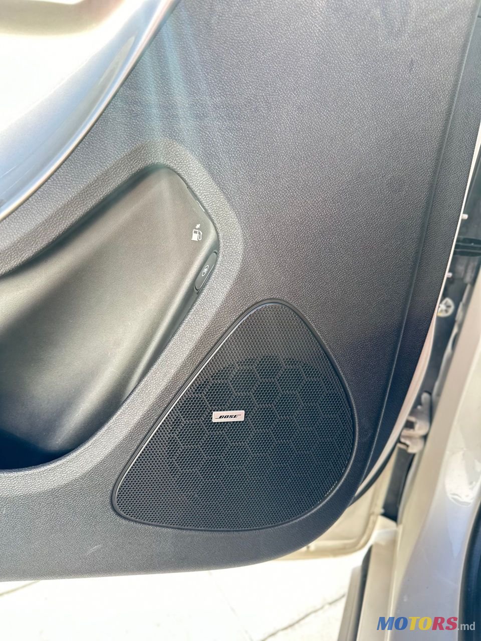2011' Opel Ampera photo #5