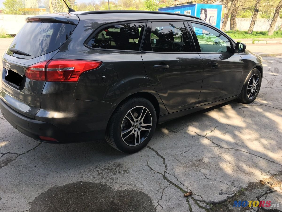 2016' Ford Focus photo #2