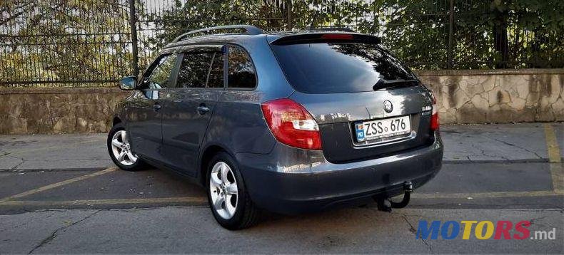 2011' Skoda Fabia photo #1