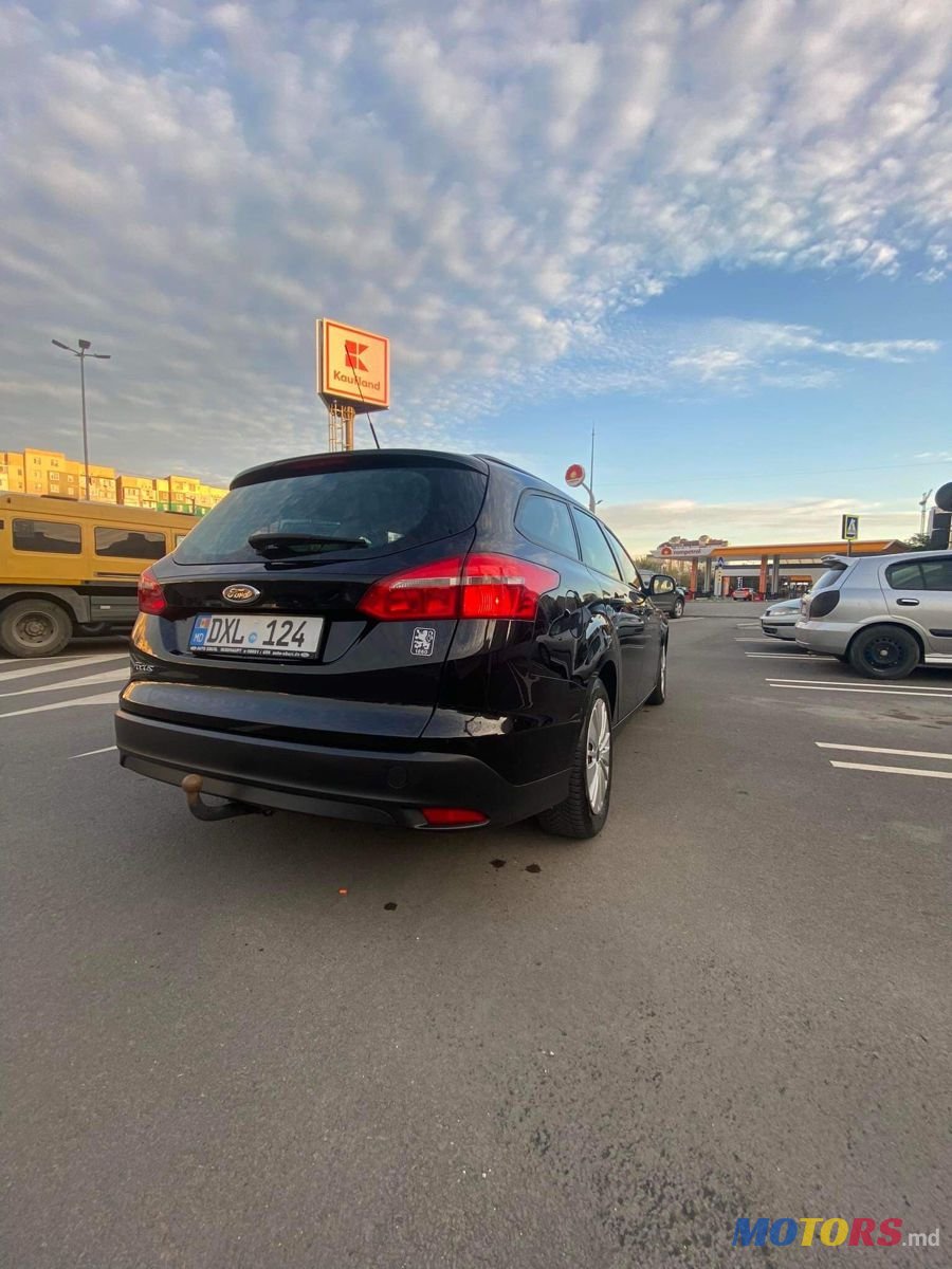 2015' Ford Focus photo #3