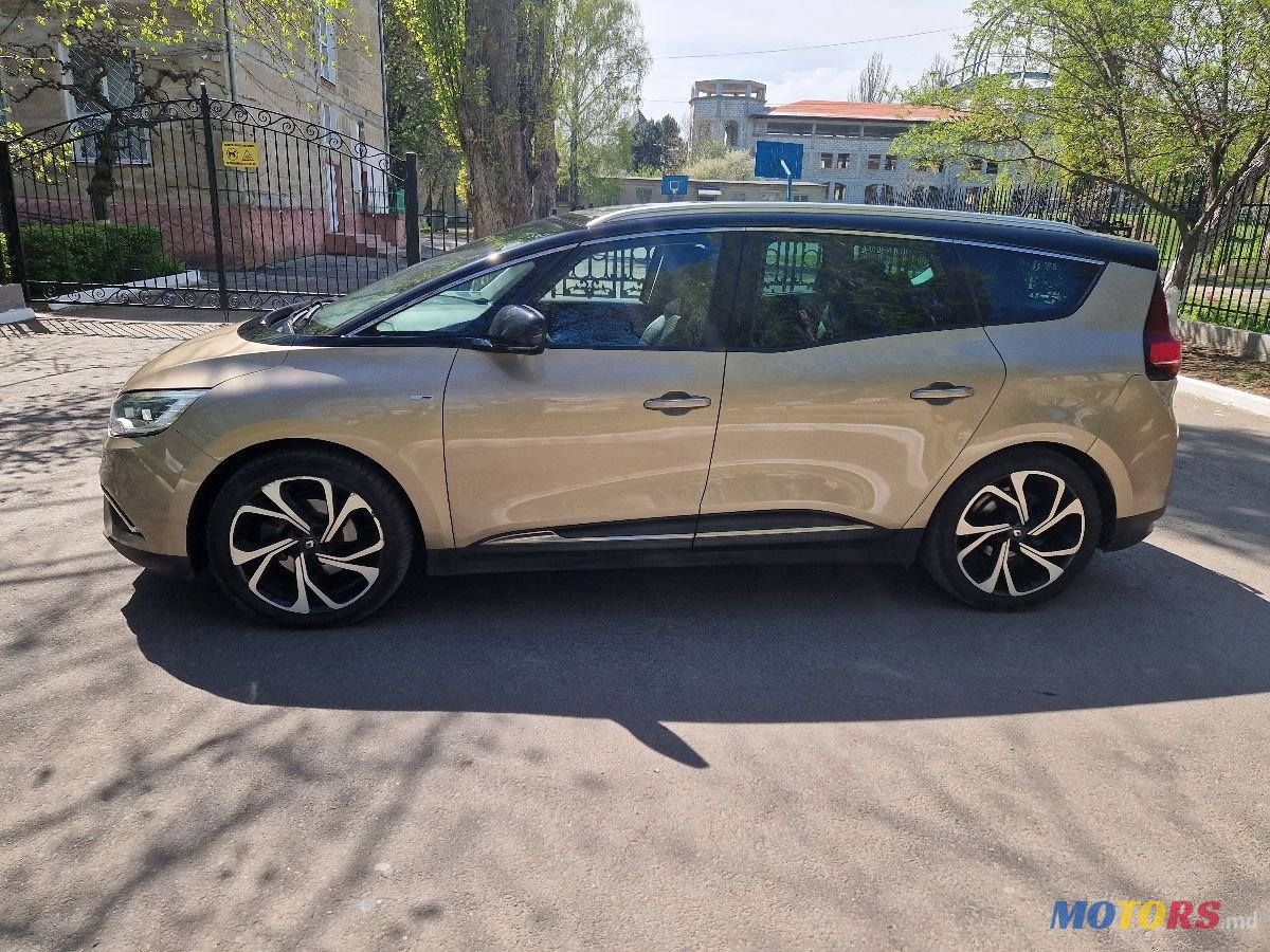 2016' Renault Grand Scenic photo #2