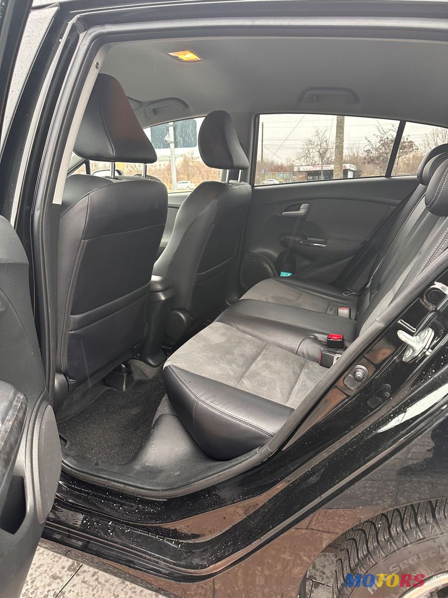 2013' Honda Insight photo #6