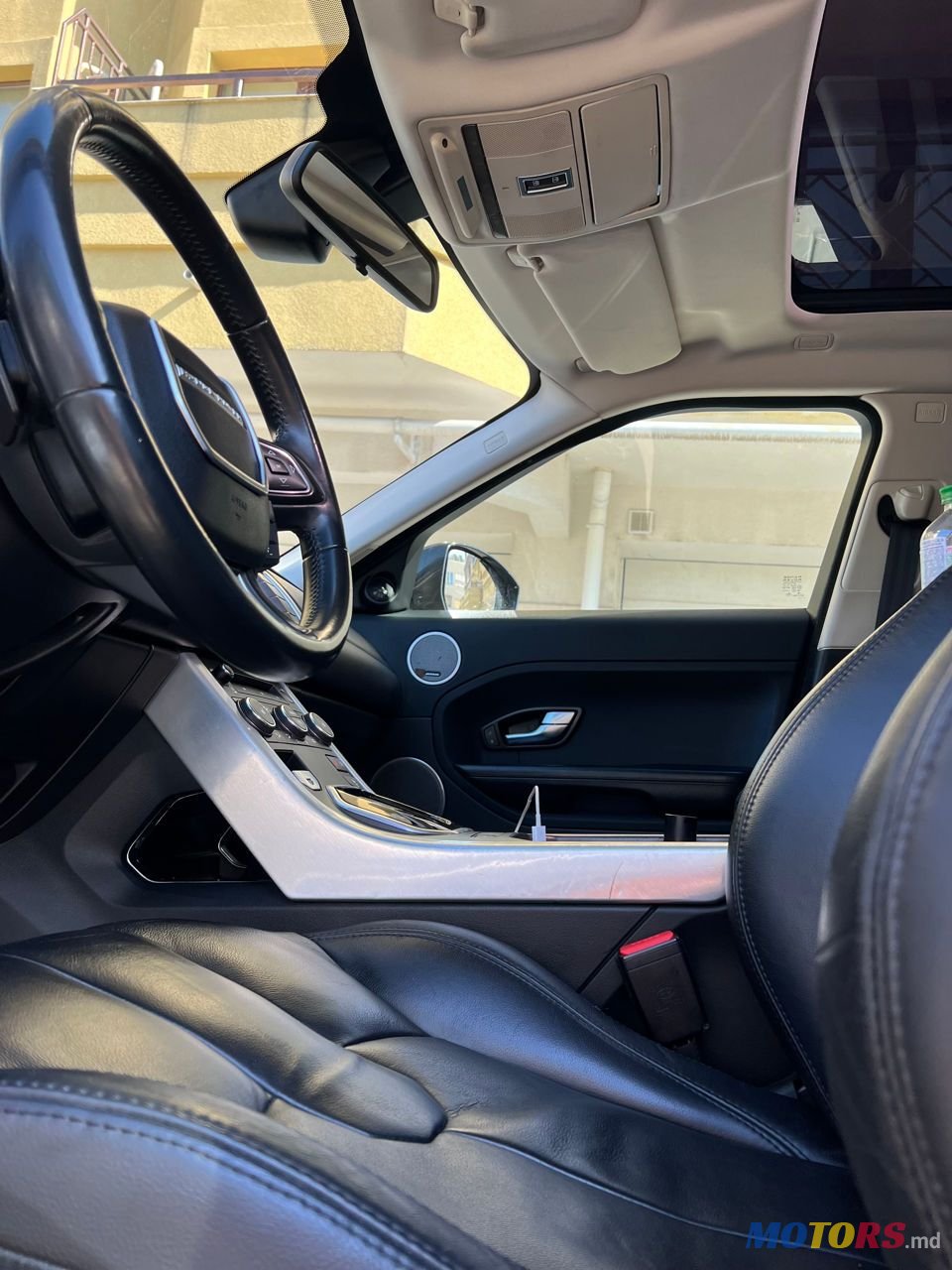 2014' Land Rover Range Rover Evoque photo #3