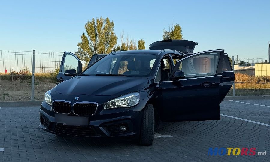 2016' BMW 2 Series Gran Tourer photo #1