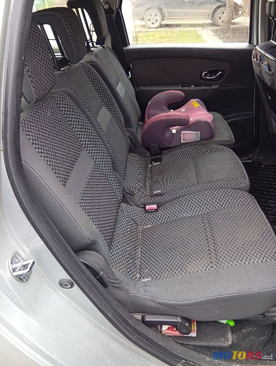 2011' Renault Grand Scenic photo #5