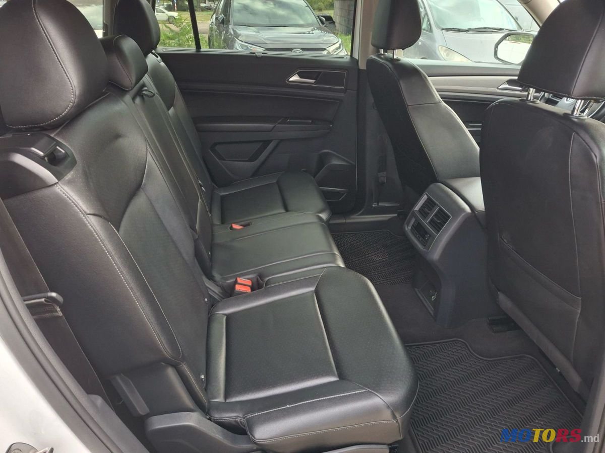 2018' Volkswagen Atlas photo #4