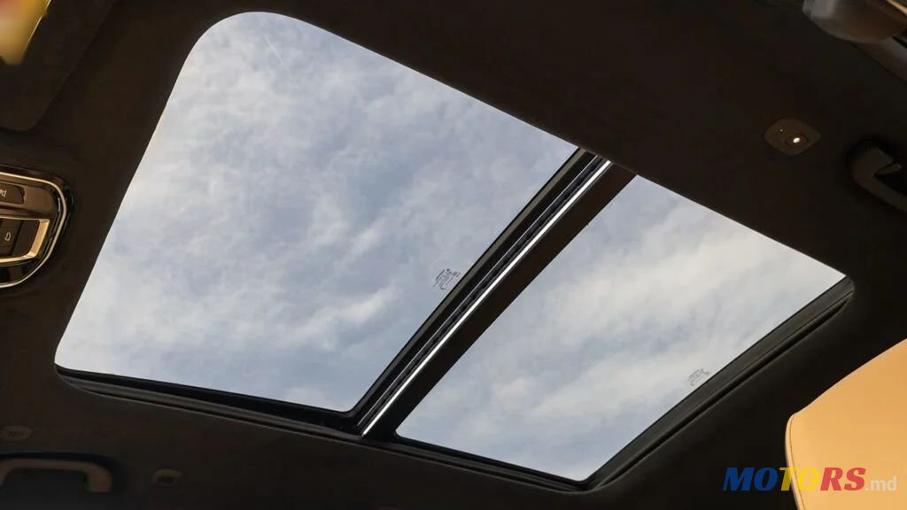 2022' Jeep Grand Cherokee photo #5