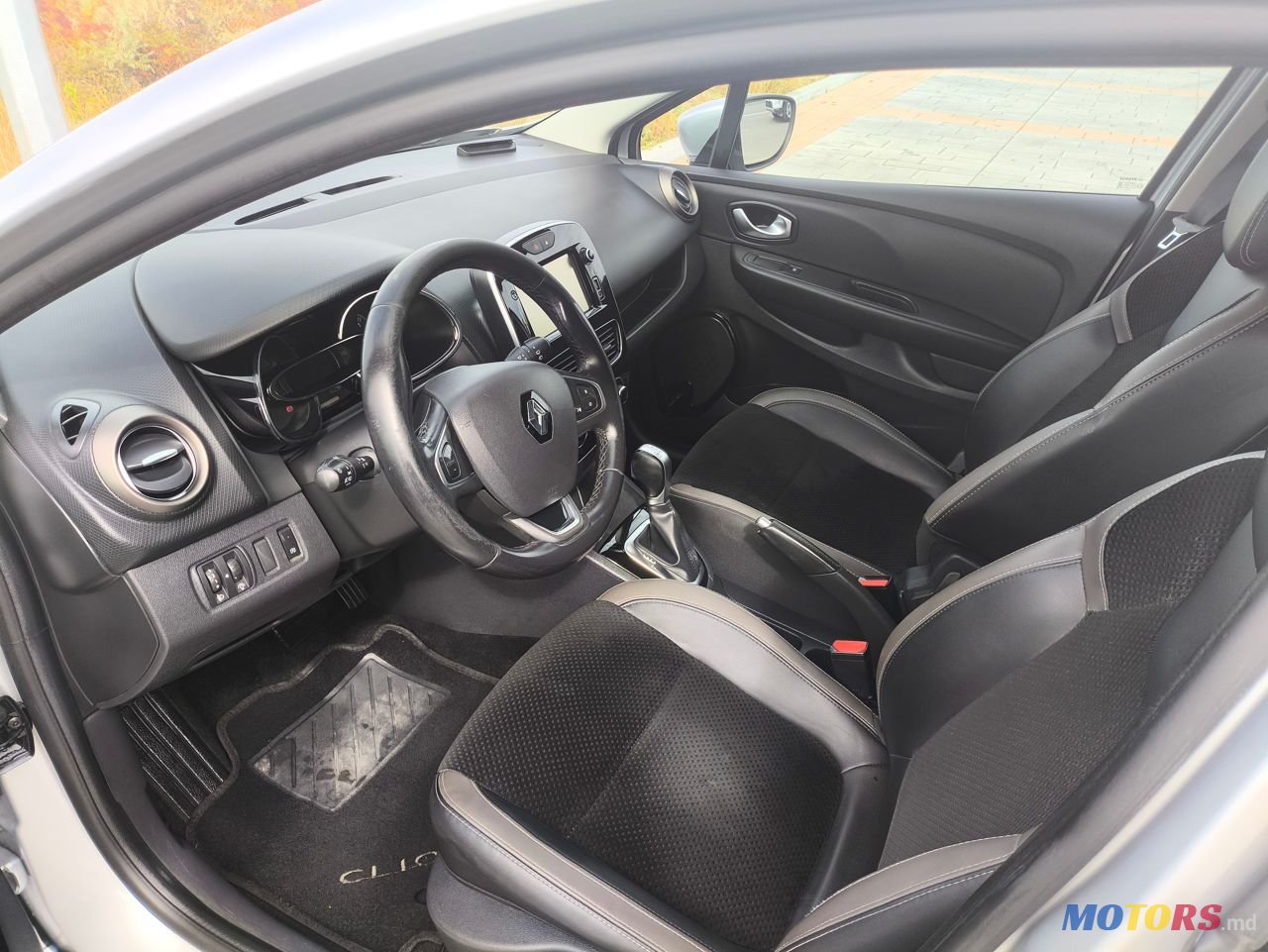 2017' Renault Clio photo #6