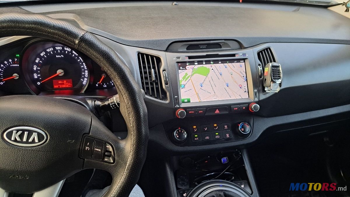 2012' Kia Sportage photo #6