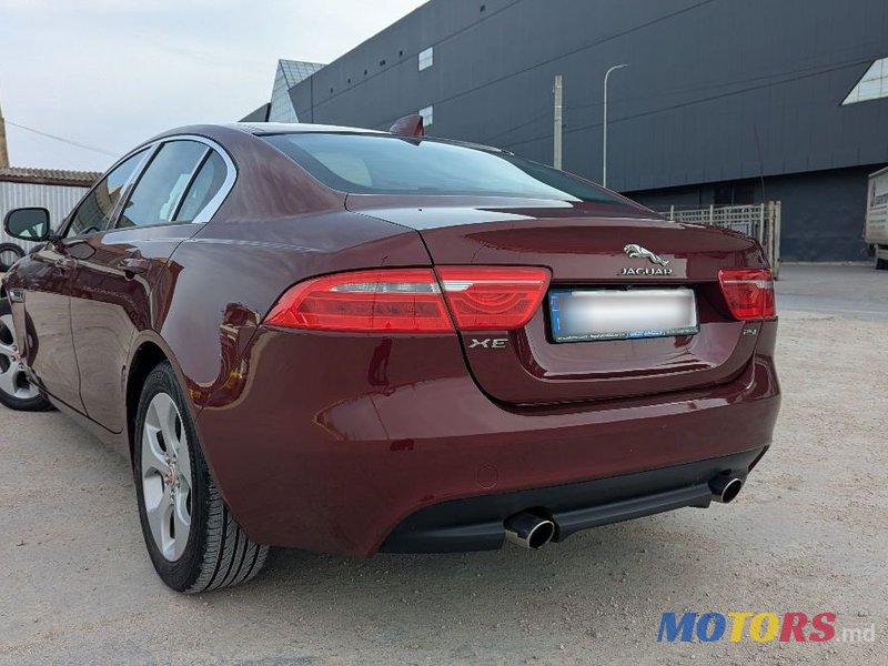 2016' Jaguar XE photo #5