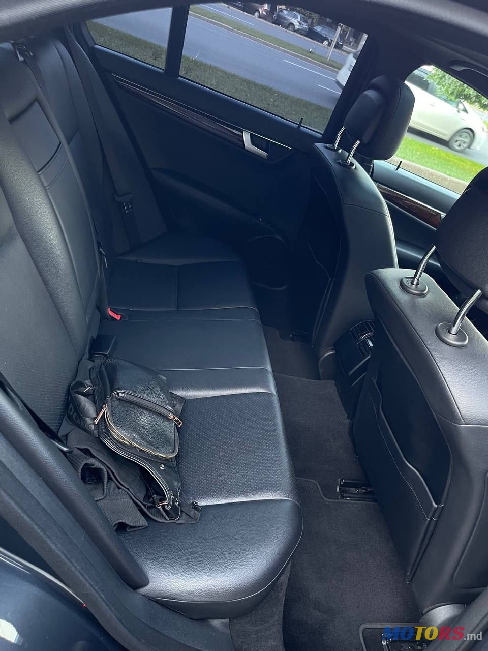 2014' Mercedes-Benz C-Class photo #6