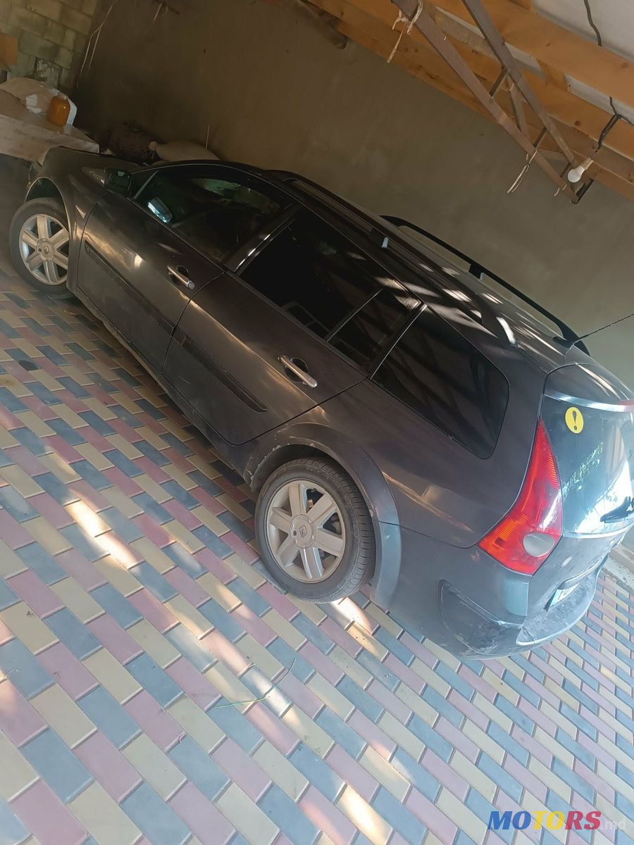 2005' Renault Megane photo #1