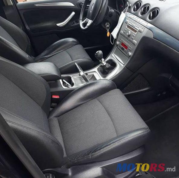 2006' Ford S-Max photo #2