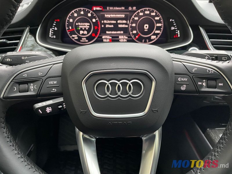 2018' Audi Q7 photo #4