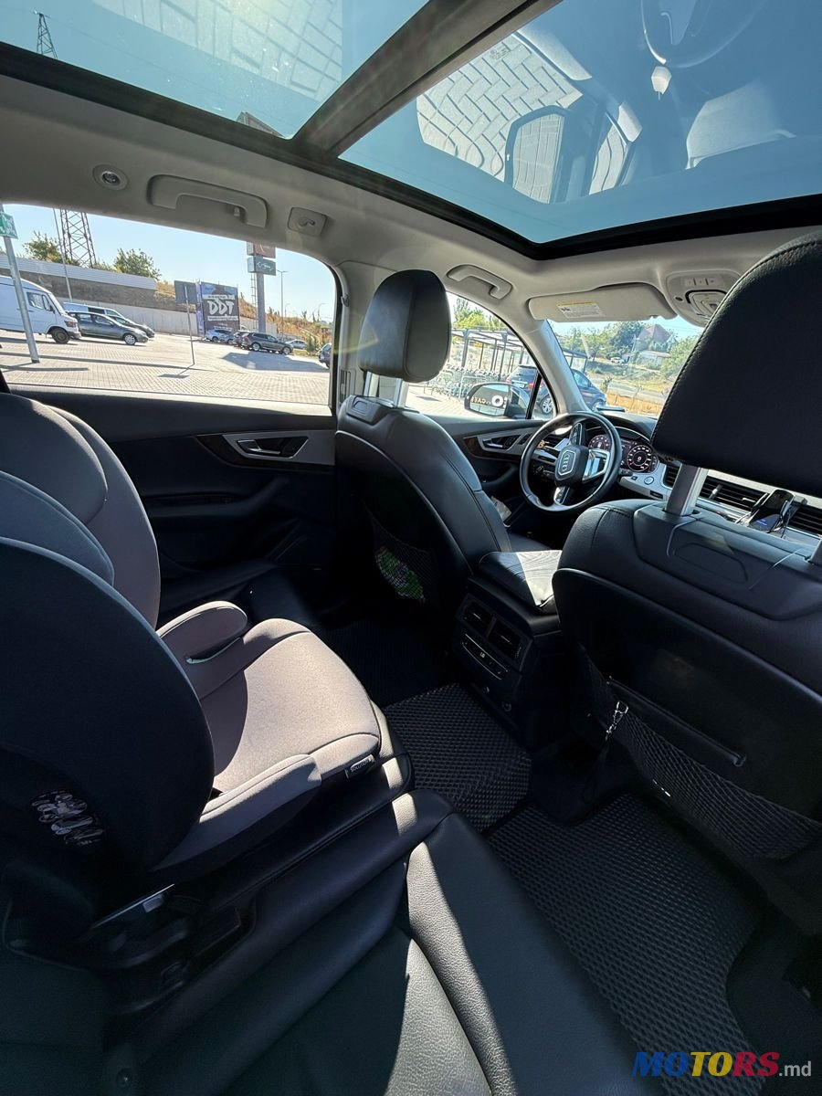 2018' Audi Q7 photo #2