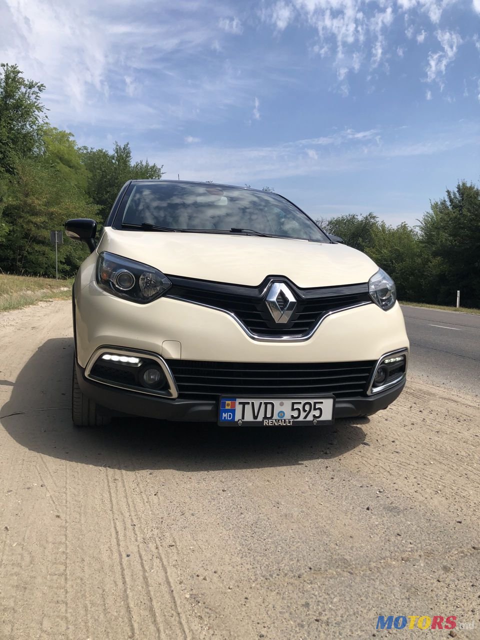 2014' Renault Captur photo #2