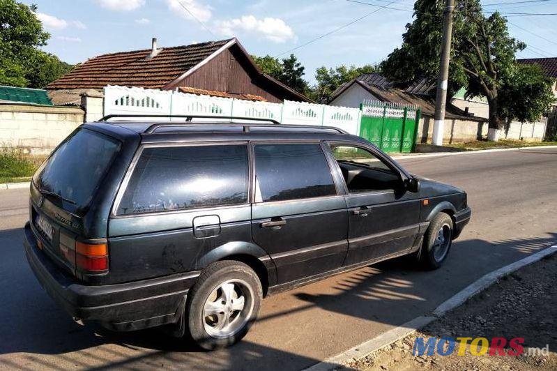 1992' Volkswagen Passat photo #1