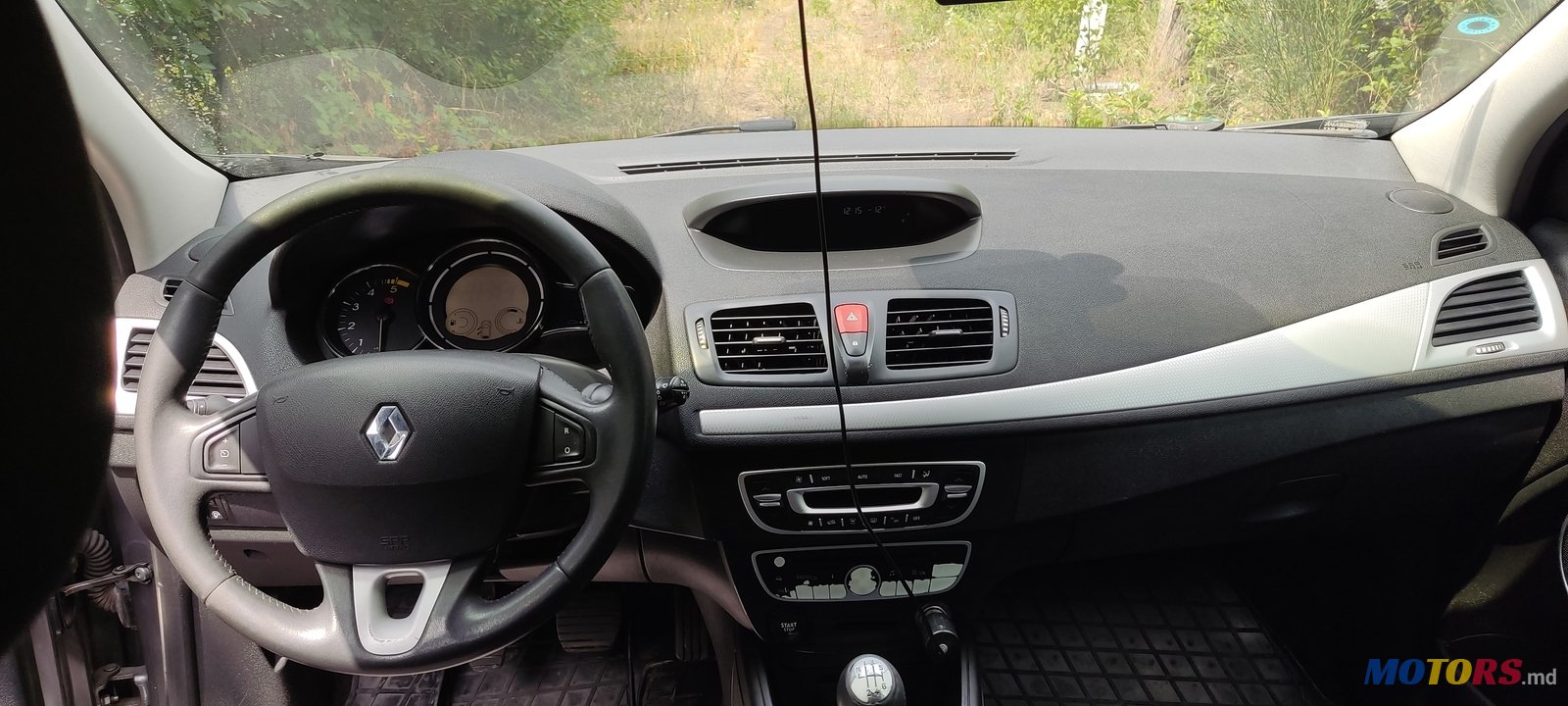 2009' Renault Megane photo #2