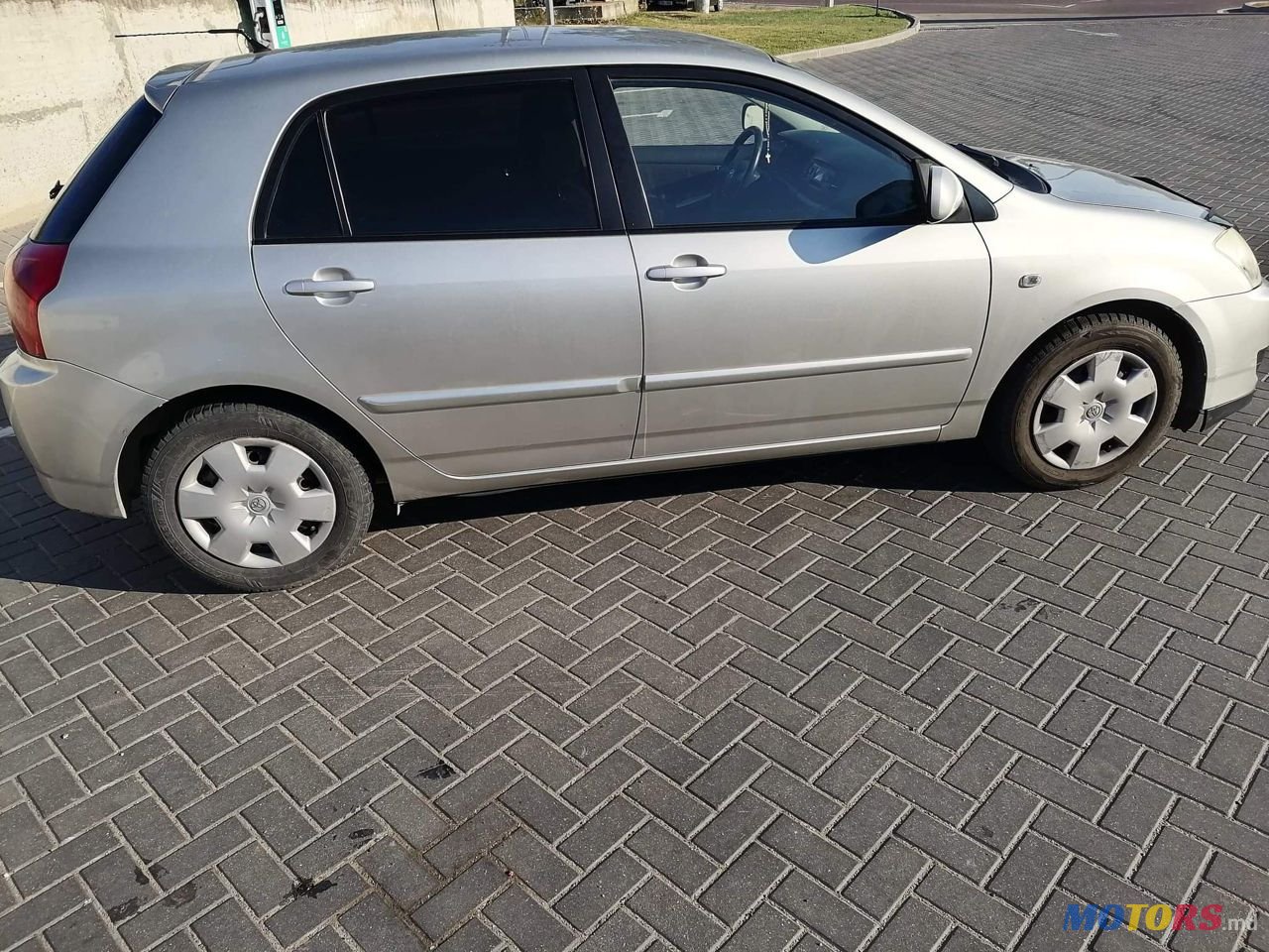 2004' Toyota Corolla photo #3