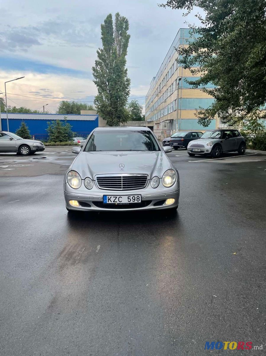 2005' Mercedes-Benz E Класс photo #1