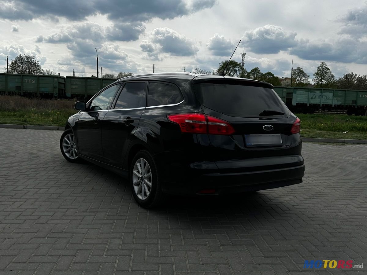 2017' Ford Focus photo #3