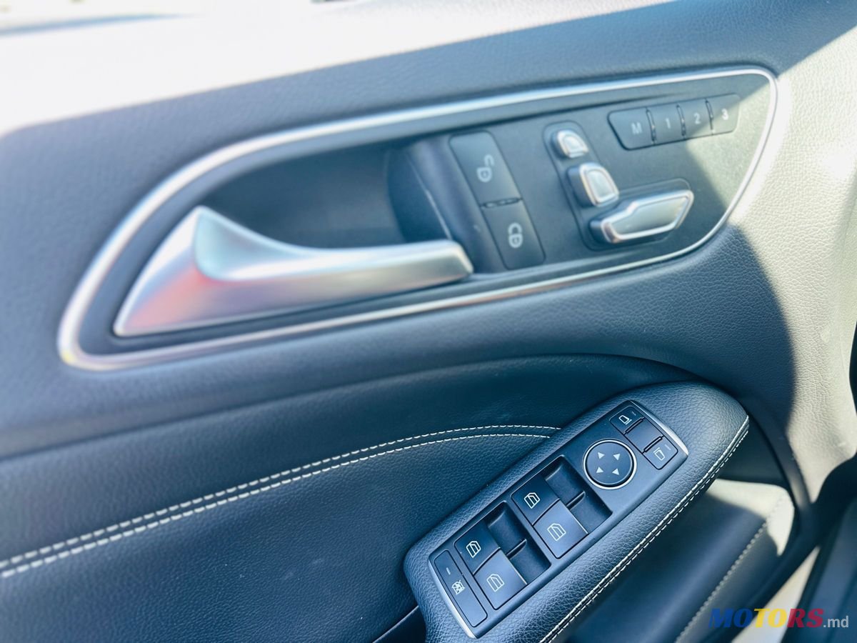 2015' Mercedes-Benz B-Class photo #6